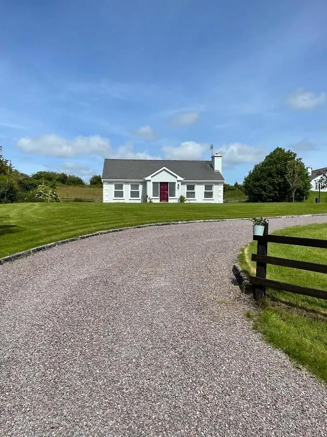 Rose Cottage Killarney Guest house Dunrine
